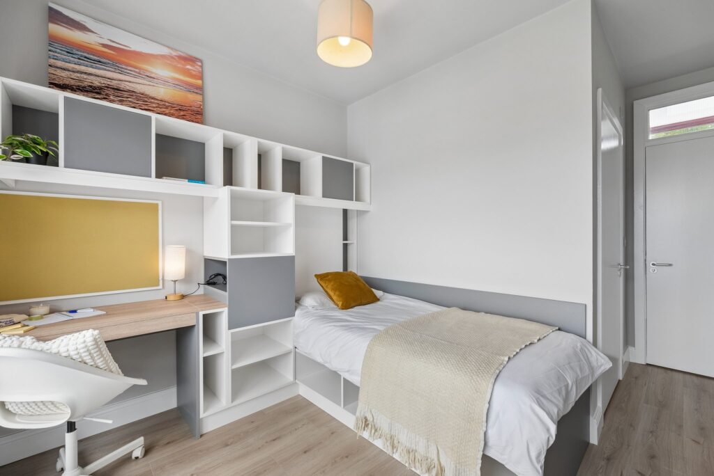 Premium Single Ensuite